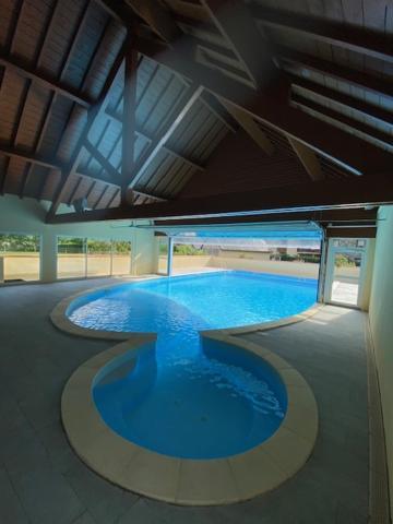 Le 102, T3 Pour 5 Personnes, Vue Montagne, Classe 2 Etoiles Nf, Parking, Piscine En Ete Bagnères-de-Luchon Exteriör bild